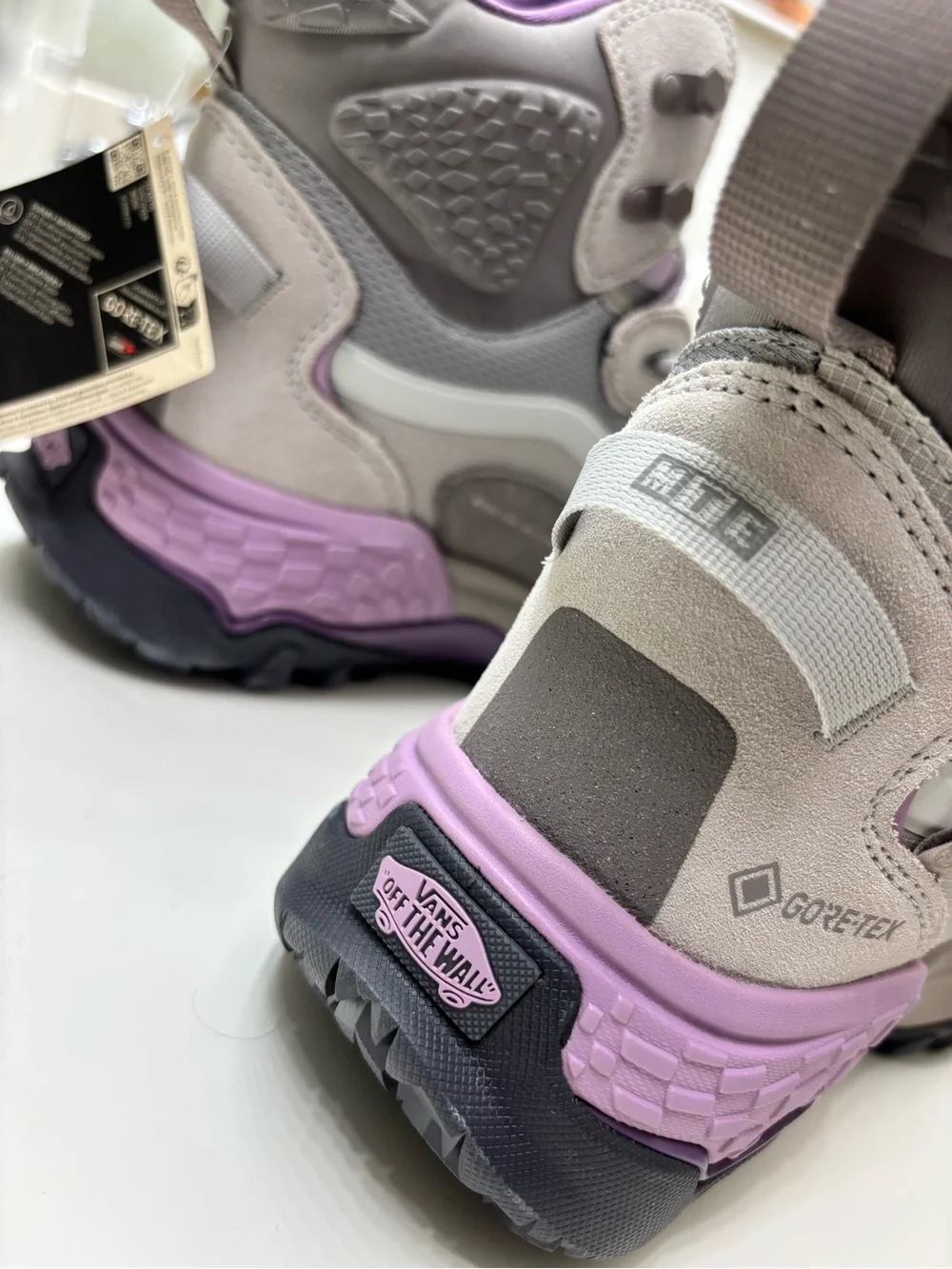 Vans GORE-TEX MTE Light Grey Purple Size 9.5 Men 11 Women’s New Trail Waterproof